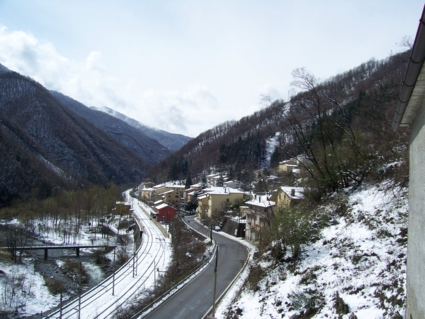  Image name: molino 2008 pasqua 052.jpg 
 width: 425 pixel 
 height: 319 pixel 
 Size: 125069 bytes 
 Click to enlarge 